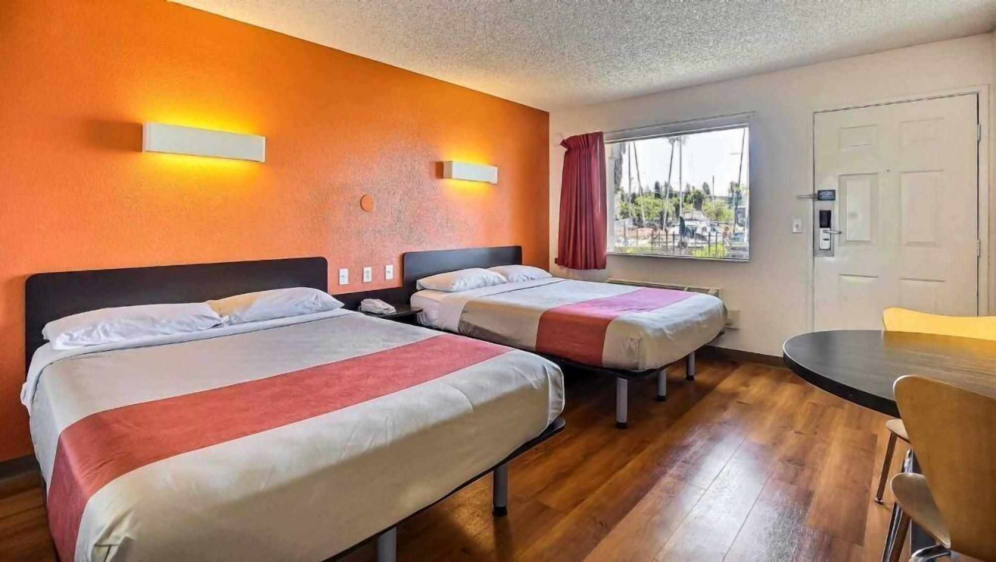 Motel 6-Oakland, Ca - Embarcadero Zewnętrze zdjęcie